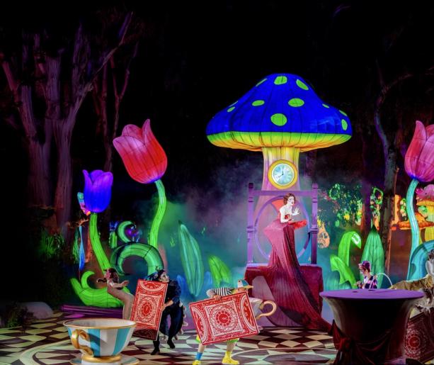 Alice Inside You – This Is Wonderland