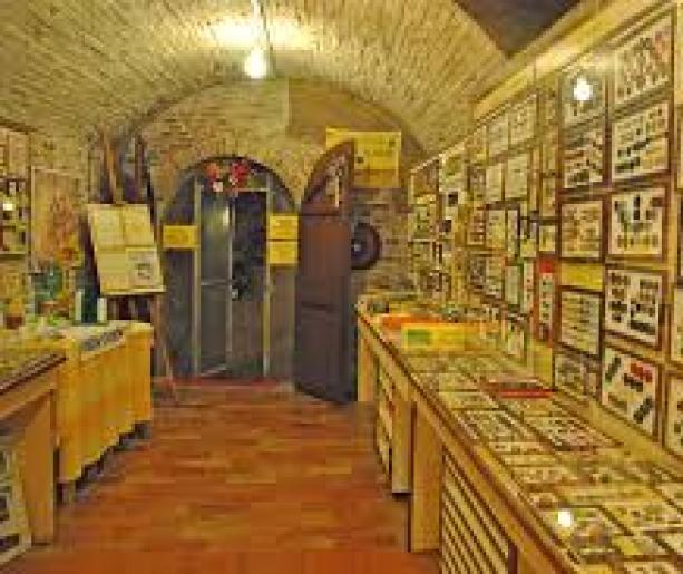 🔘🧵 Piccoli oggetti, grandi storie: il Museo del Bottone di Santarcangelo di Romagna