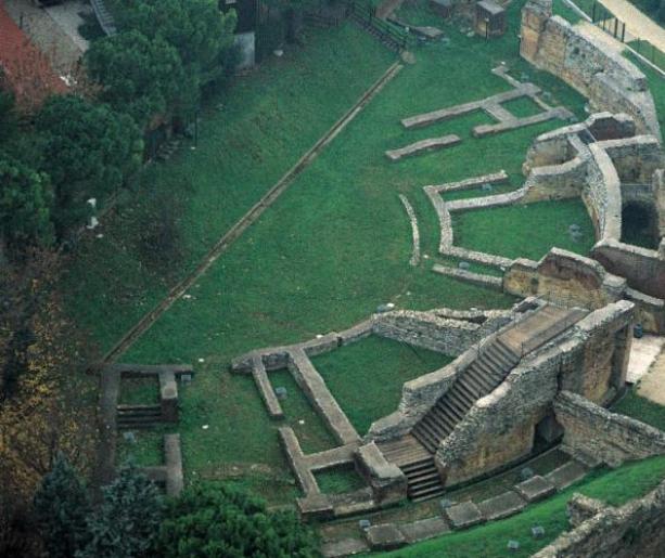 L’Anfiteatro Romano di Rimini: Un Tesoro Nascosto dell’Antichità