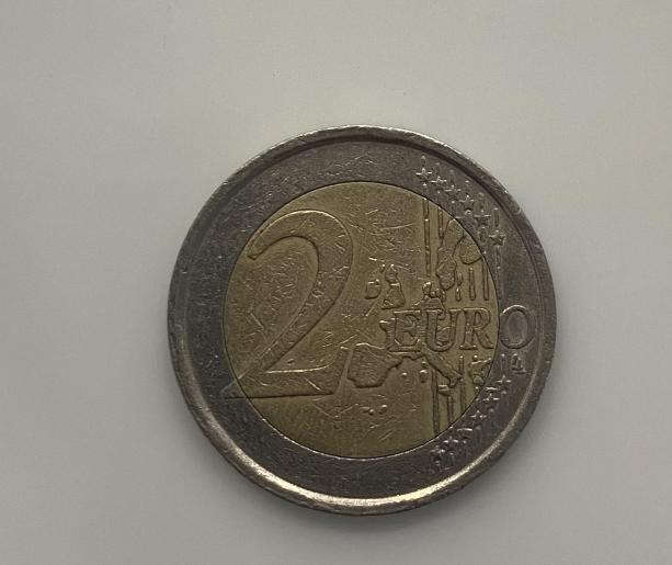 Raffaella Carrà's face on the € 2 coins