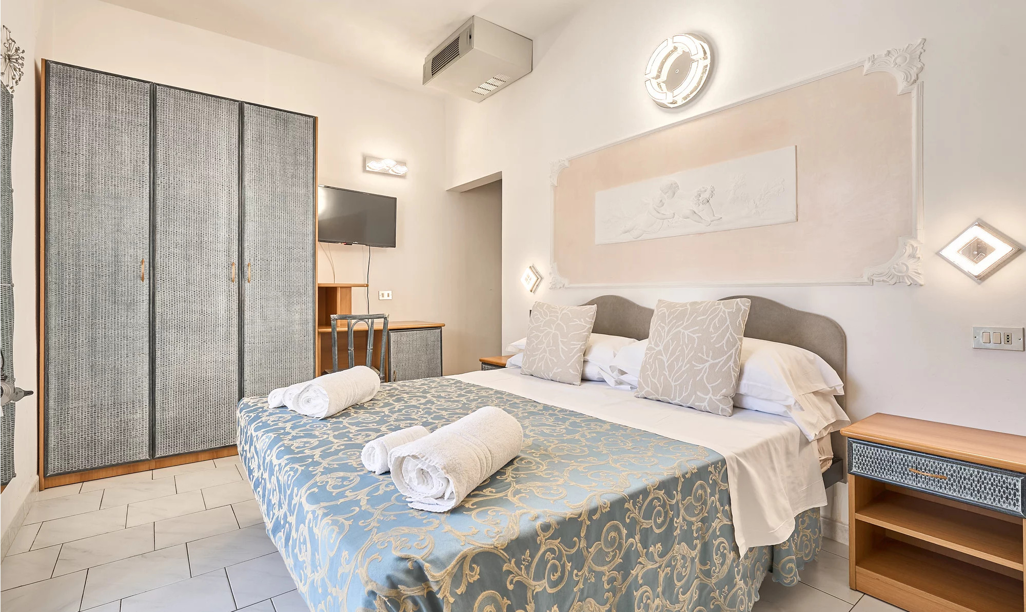 media.Slide_Camere_2Hotel_Royal_Riccione